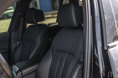 2025 BMW X5 M60i
