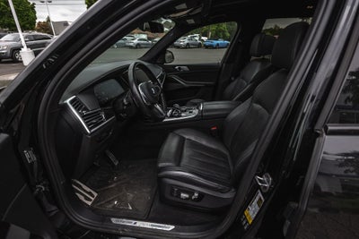 2021 BMW X7 M50i