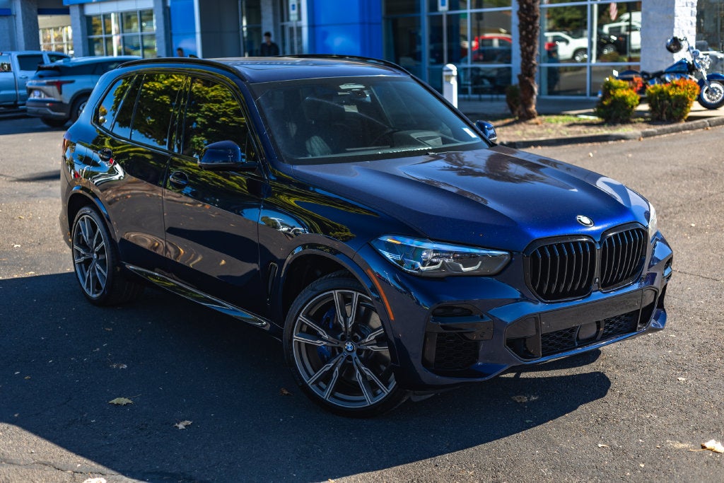 2022 BMW X5 M50i