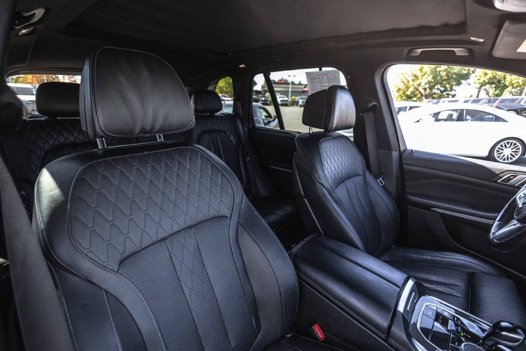 2022 BMW X5 M50i