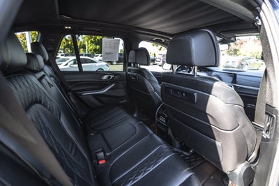 2022 BMW X5 M50i