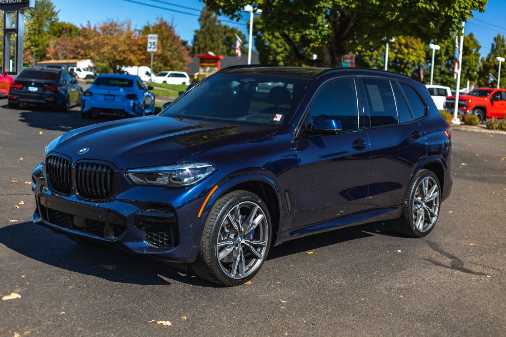 2022 BMW X5 M50i