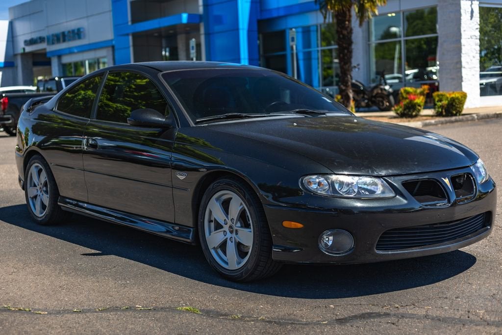 2004 Pontiac GTO Base