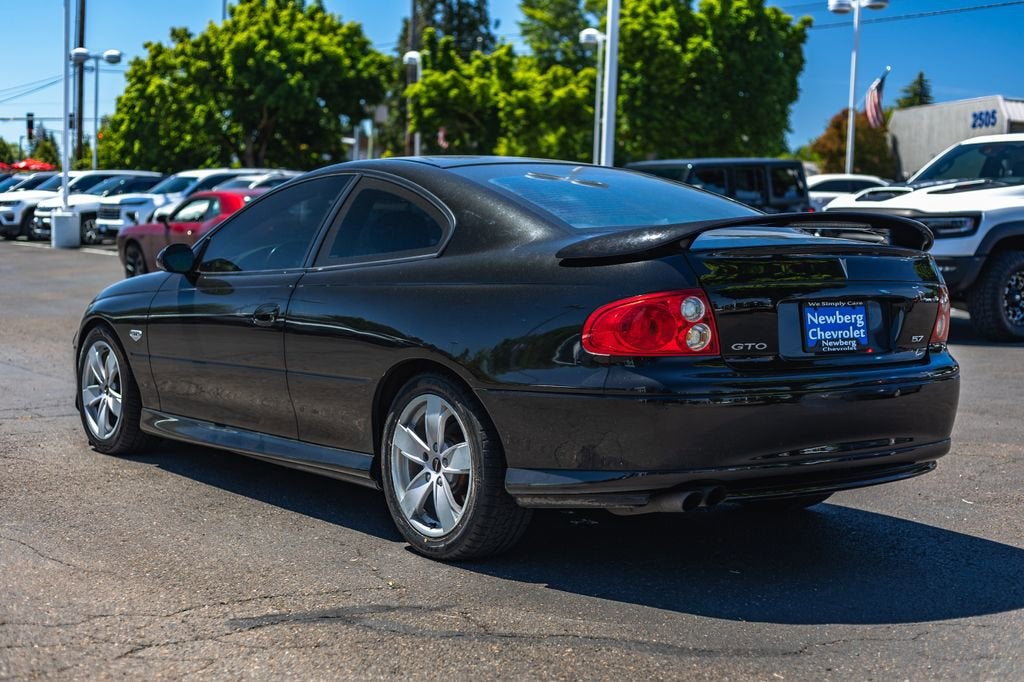 2004 Pontiac GTO Base