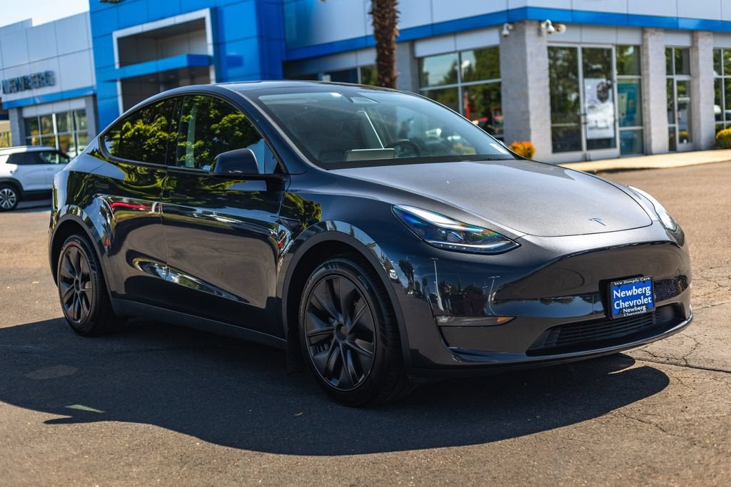 2025 Tesla Model Y Long Range