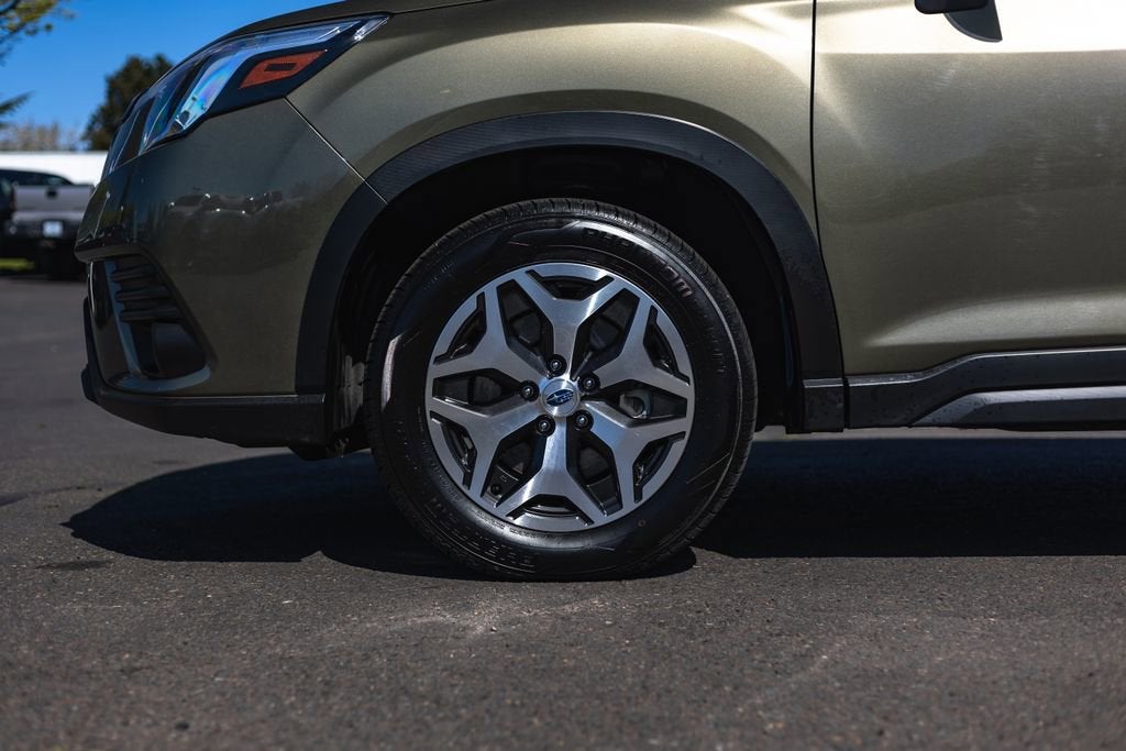 2024 Subaru Forester Premium