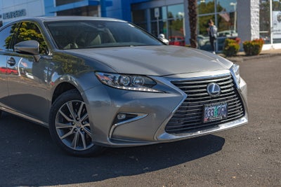 2017 Lexus ES ES 300h