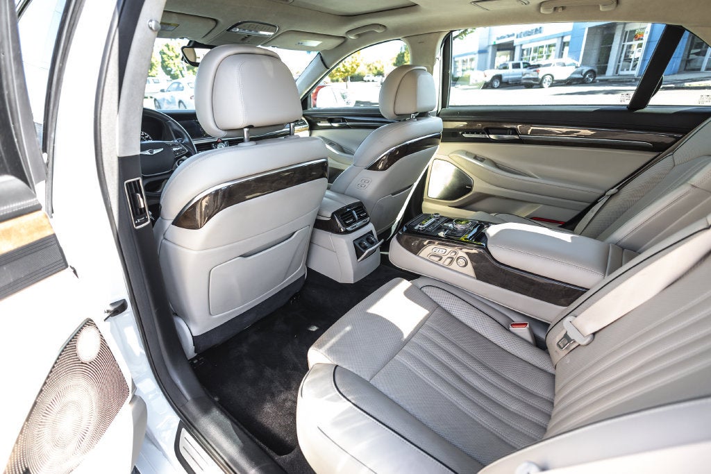 2017 Genesis G90 5.0L Ultimate