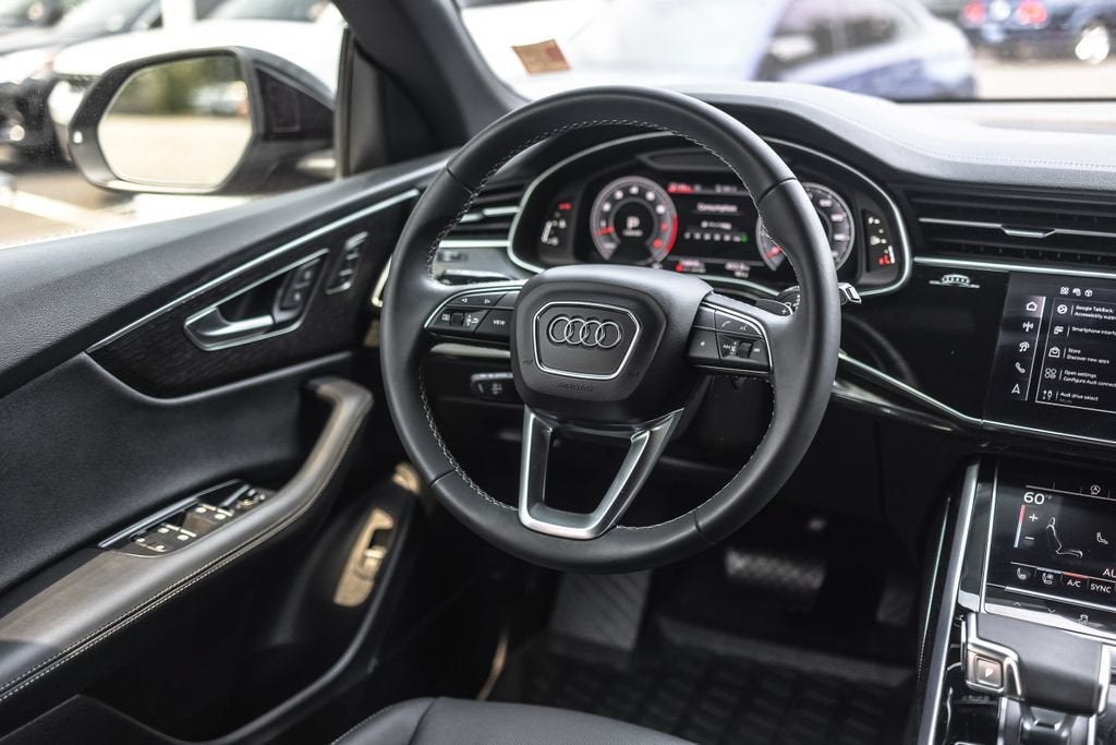 2025 Audi Q8 Premium Plus