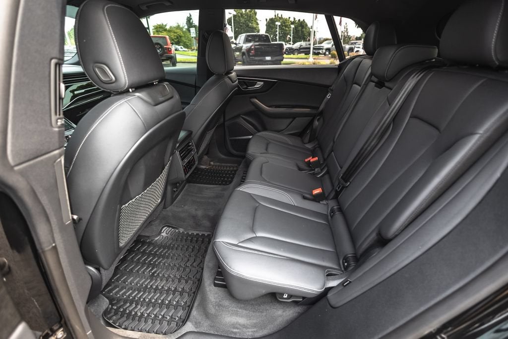 2025 Audi Q8 Premium Plus