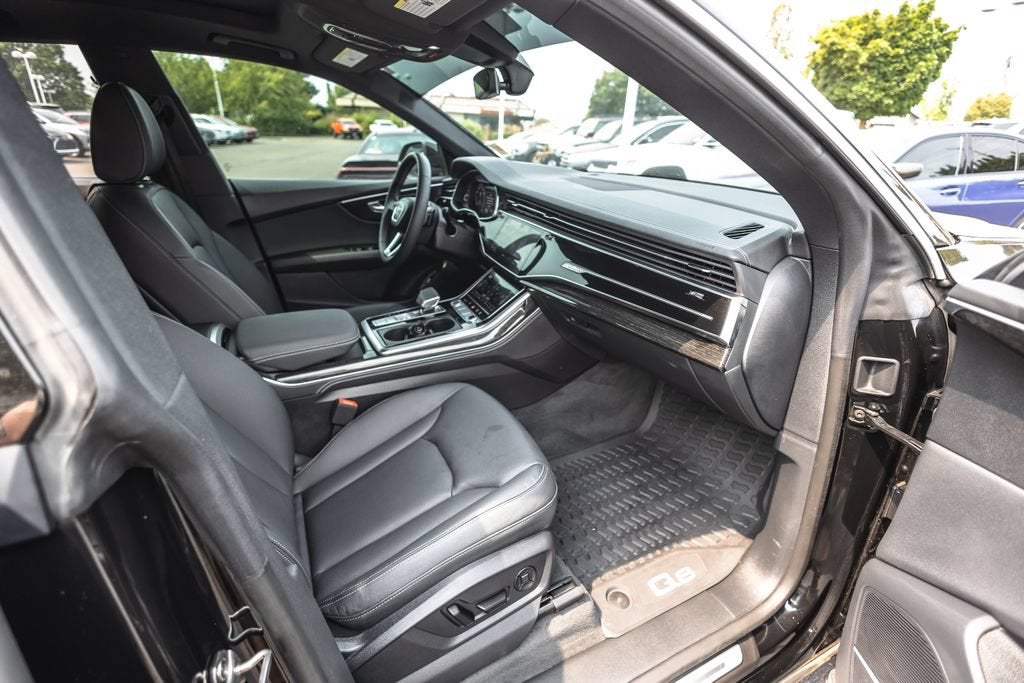 2025 Audi Q8 Premium Plus