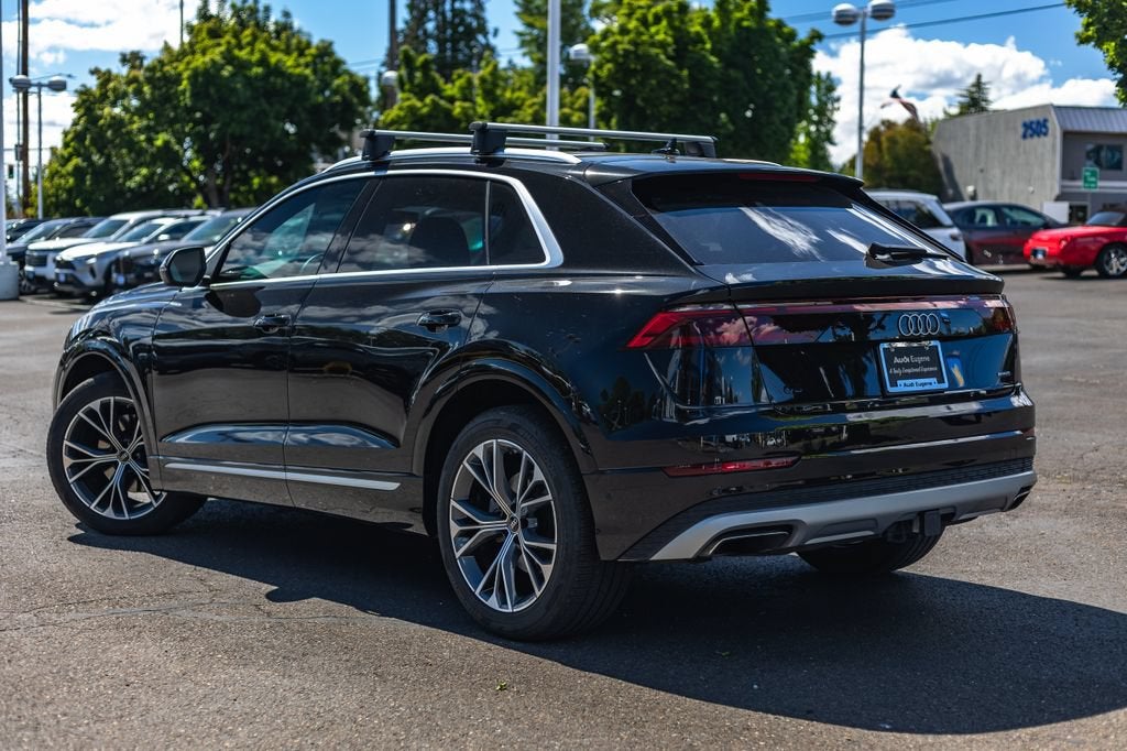 2025 Audi Q8 Premium Plus