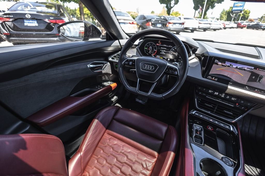 2022 Audi e-tron GT Prestige