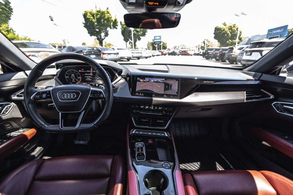 2022 Audi e-tron GT Prestige