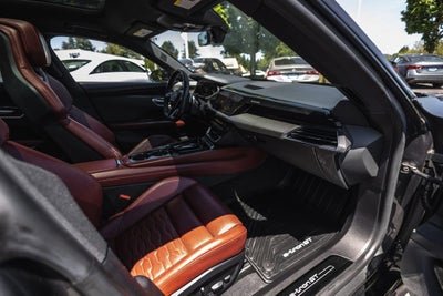 2022 Audi e-tron GT Prestige