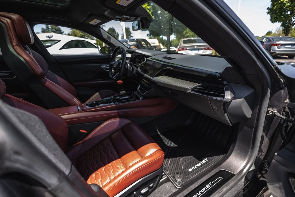 2022 Audi e-tron GT Prestige