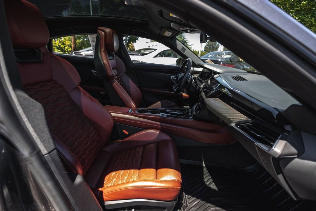 2022 Audi e-tron GT Prestige
