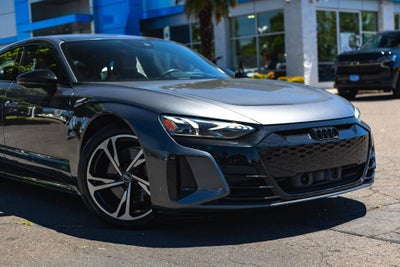 2022 Audi e-tron GT Prestige