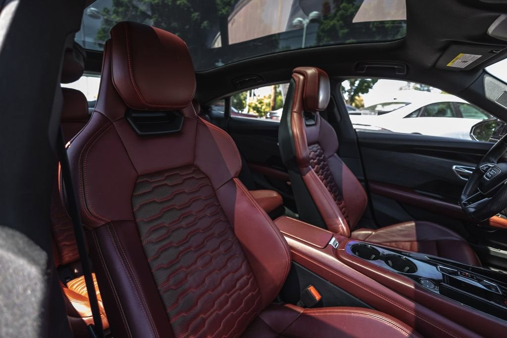2022 Audi e-tron GT Prestige