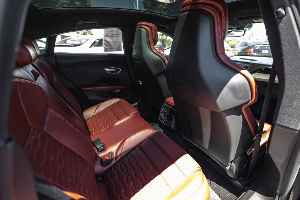 2022 Audi e-tron GT Prestige
