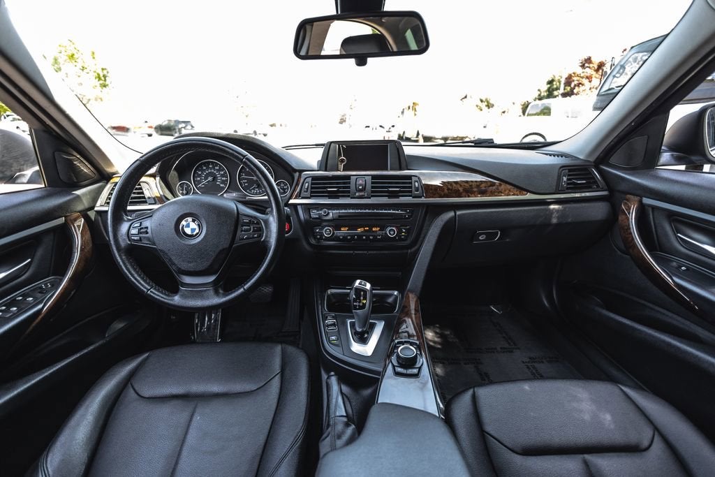 2014 BMW 3 Series 320i xDrive