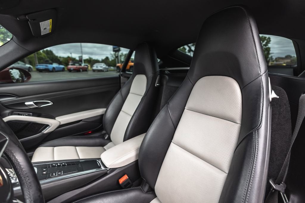 2019 Porsche 718 Cayman Base