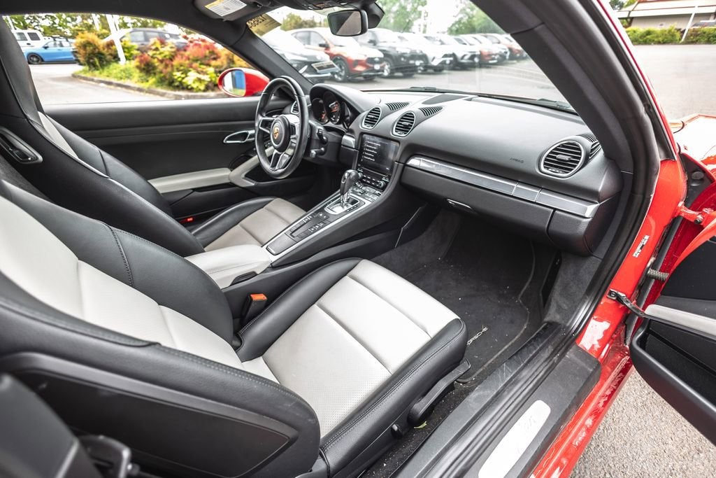 2019 Porsche 718 Cayman Base