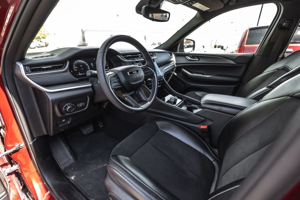 2024 Jeep Grand Cherokee L Altitude