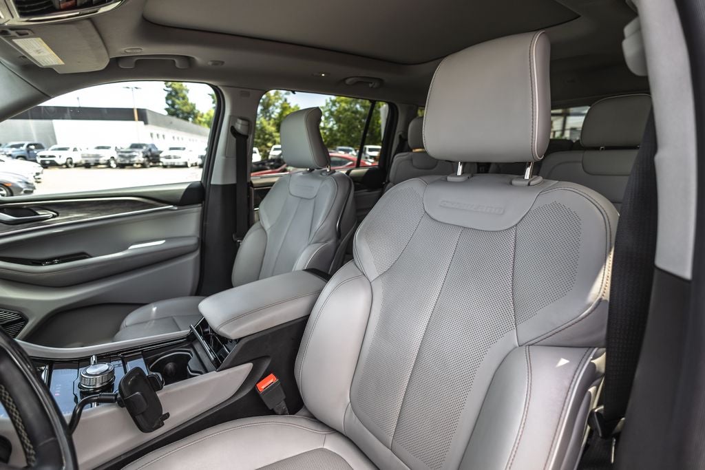 2021 Jeep Grand Cherokee L Overland 5.7L V8 HEMI
