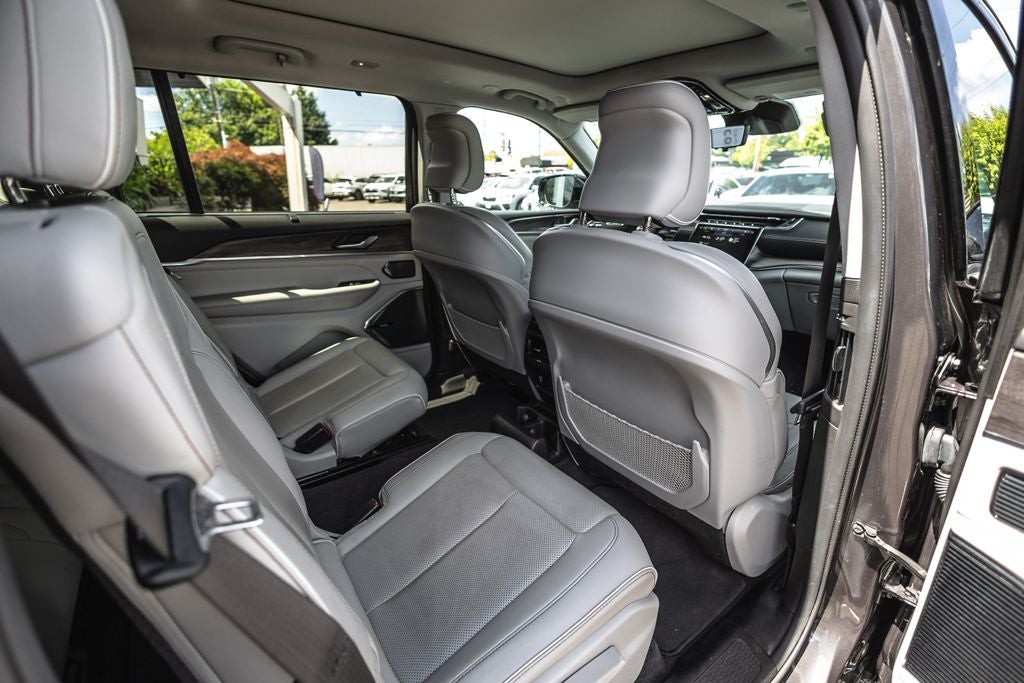 2021 Jeep Grand Cherokee L Overland 5.7L V8 HEMI