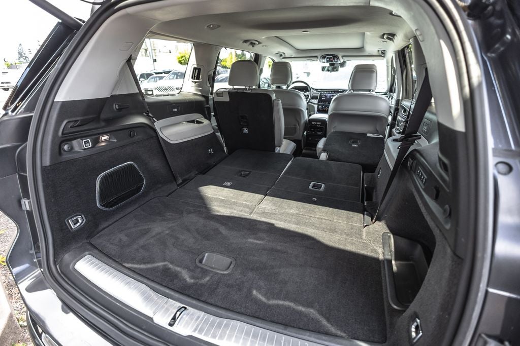 2021 Jeep Grand Cherokee L Overland 5.7L V8 HEMI