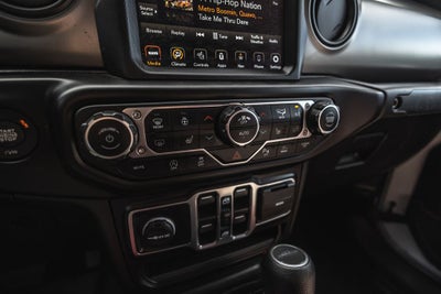 2021 Jeep Gladiator Willys