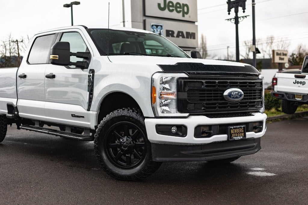 2023 Ford F-350SD XLT