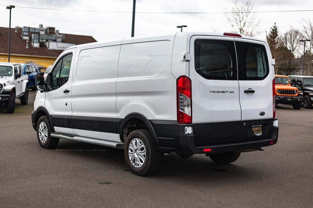 2024 Ford Transit-250 Base