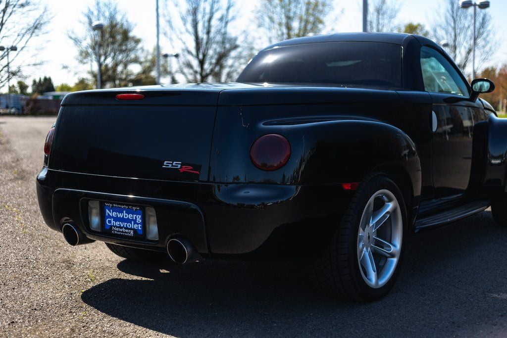 2004 Chevrolet SSR Base