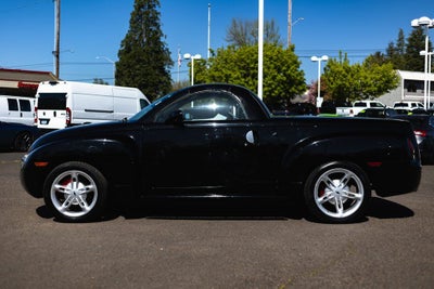 2004 Chevrolet SSR Base