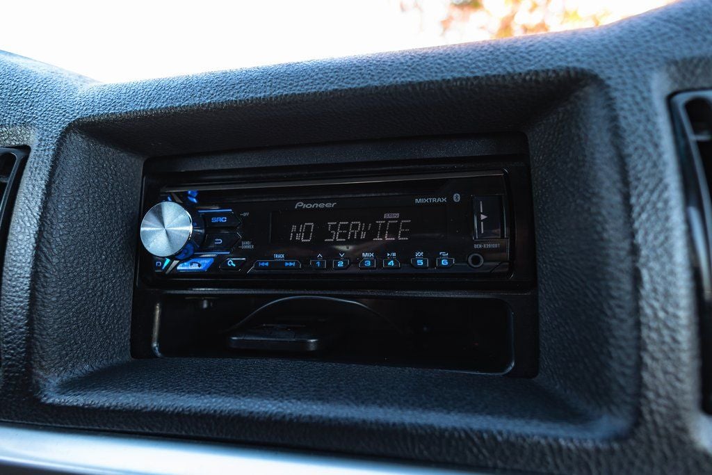 2004 Chevrolet SSR Base