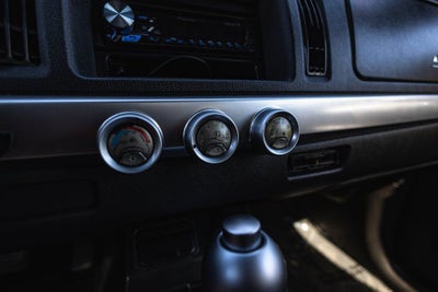 2004 Chevrolet SSR Base