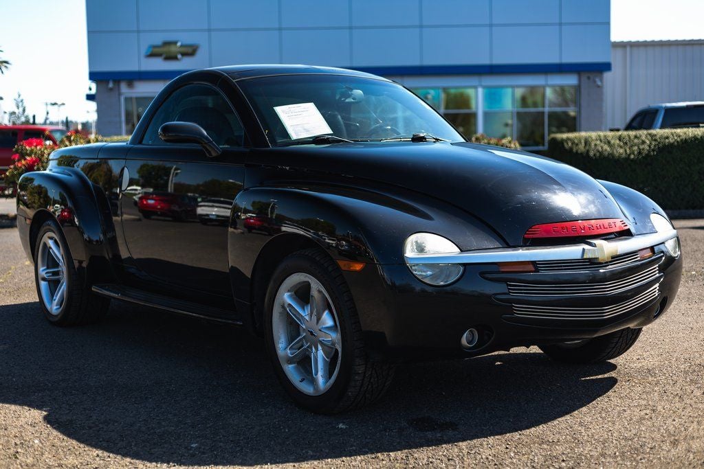 2004 Chevrolet SSR Base