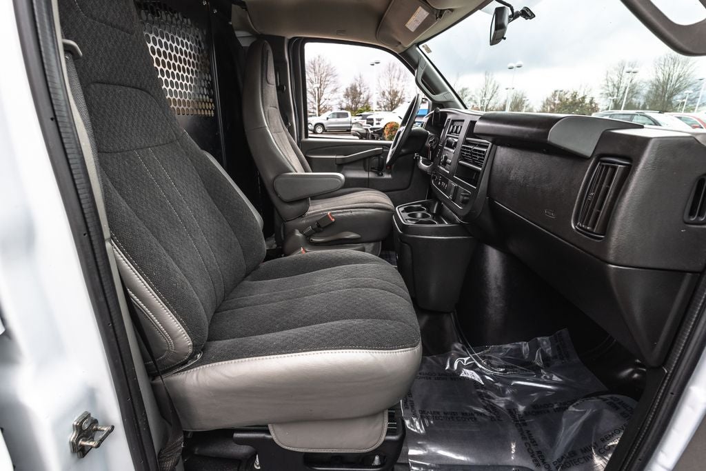 2024 Chevrolet Express 2500 Work Van Cargo