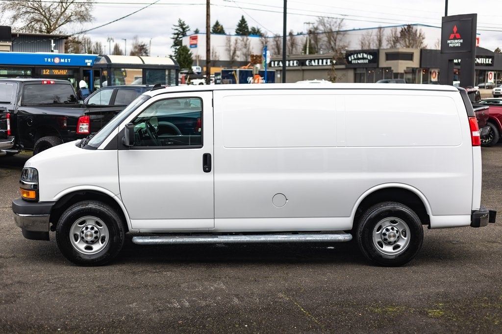 2024 Chevrolet Express 2500 Work Van Cargo