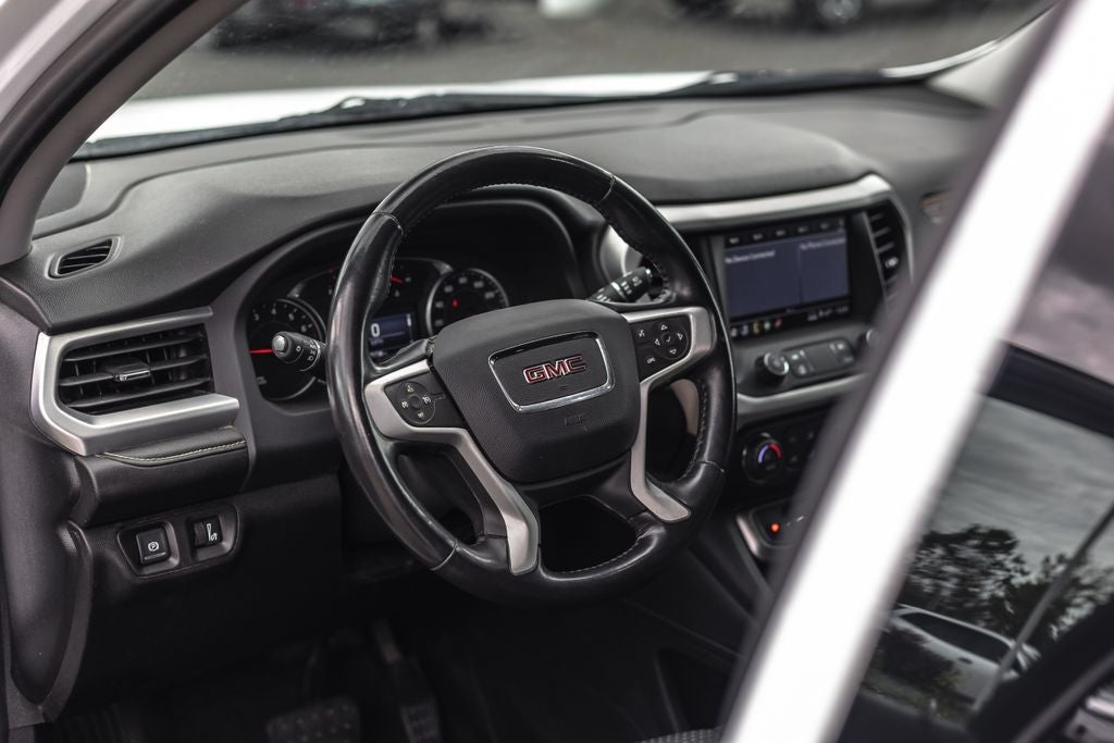 2020 GMC Acadia SLE
