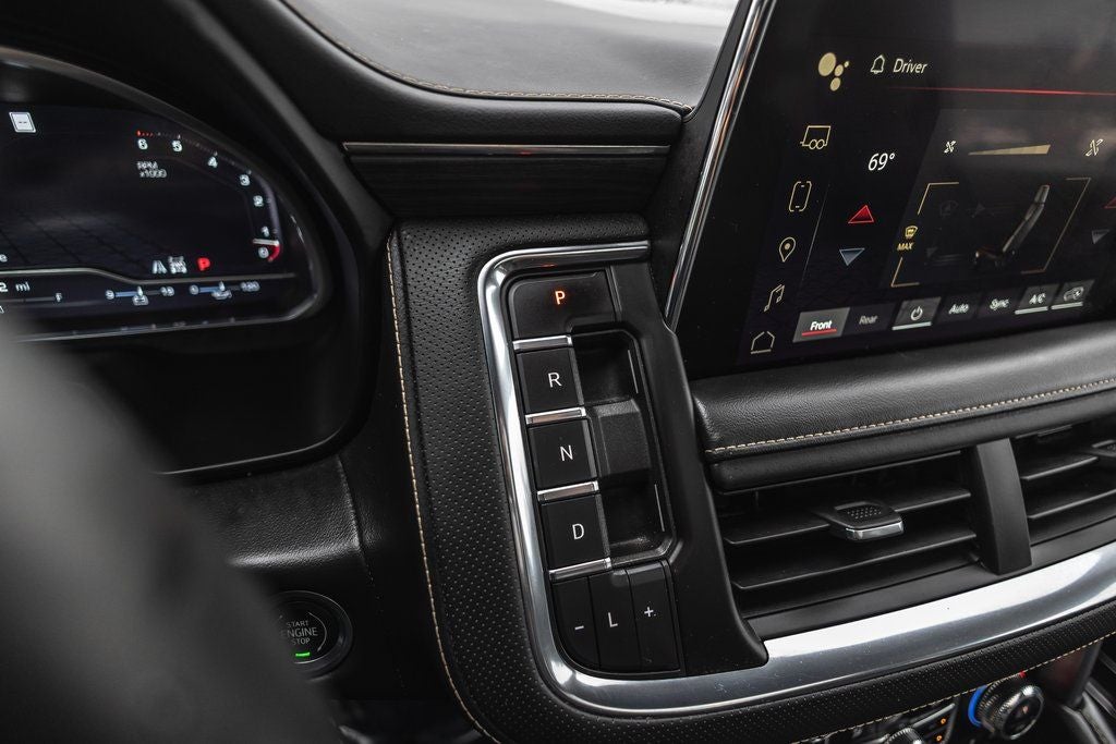 2023 GMC Yukon XL SLT