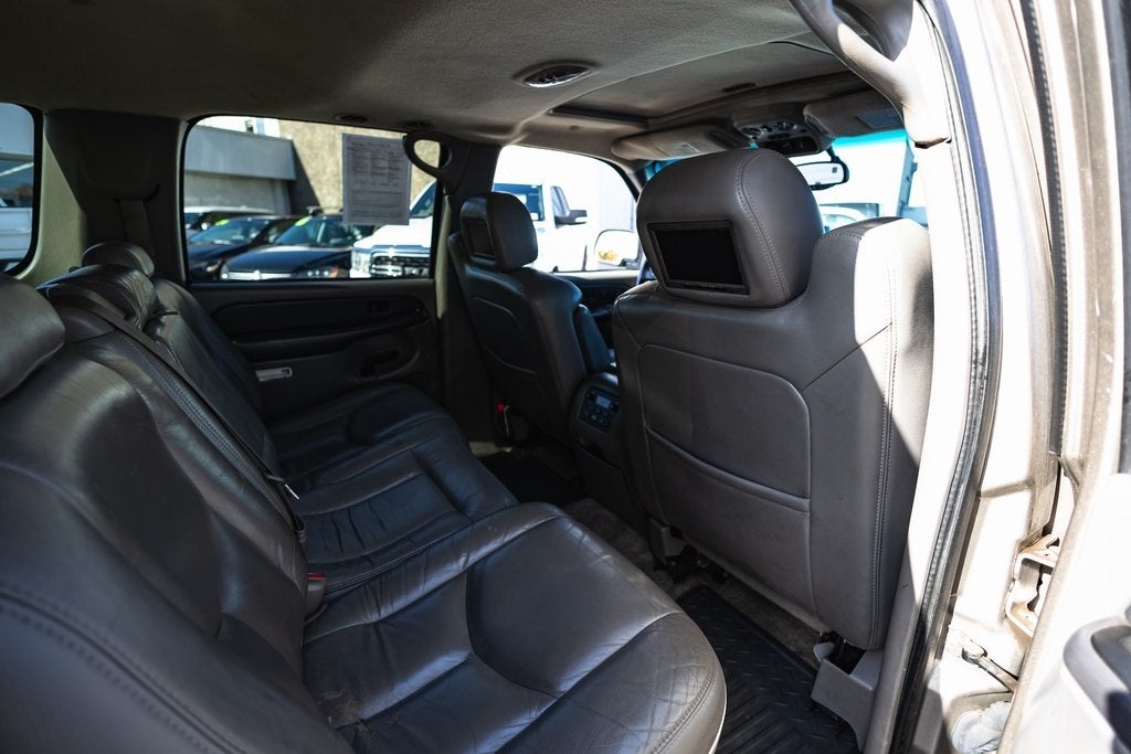 2003 Chevrolet Suburban 1500 LT