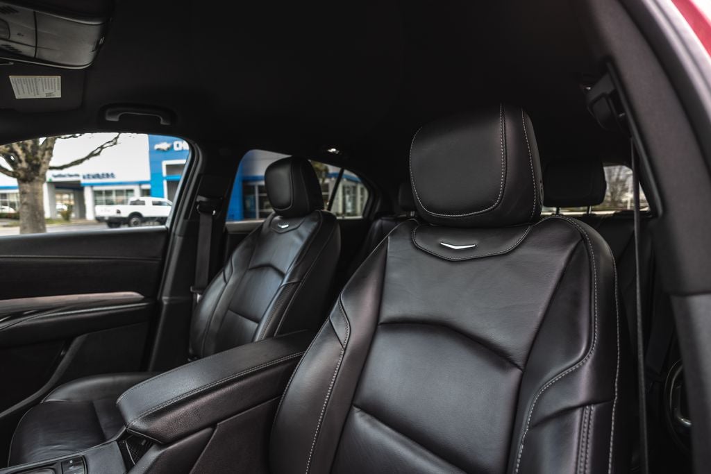 2024 Cadillac XT4 Premium Luxury