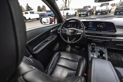 2024 Cadillac XT4 Premium Luxury