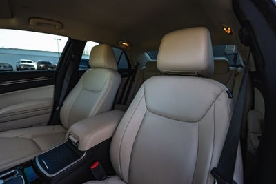 2023 Chrysler 300 Touring