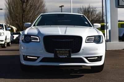 2023 Chrysler 300 Touring