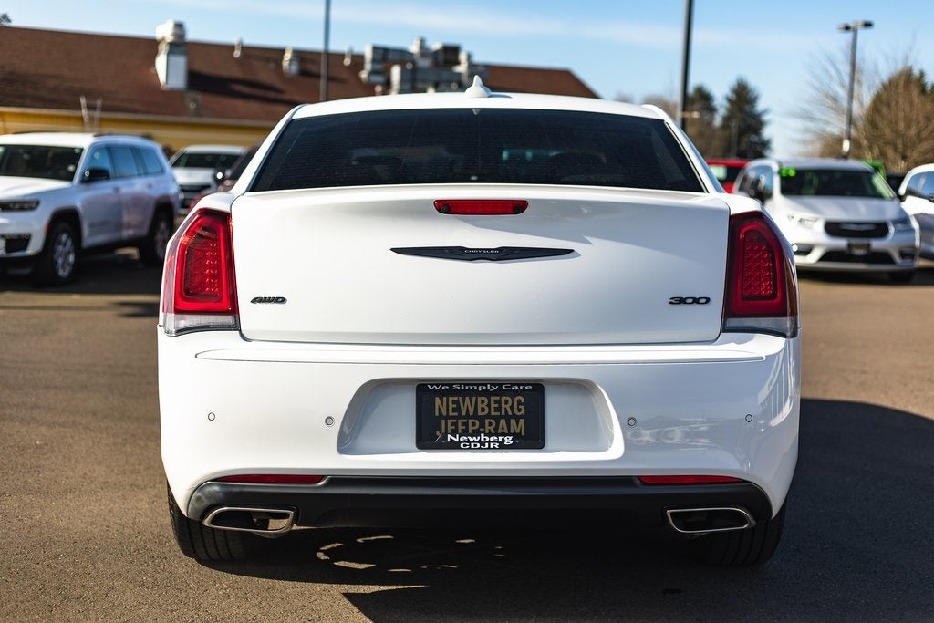 2023 Chrysler 300 Touring
