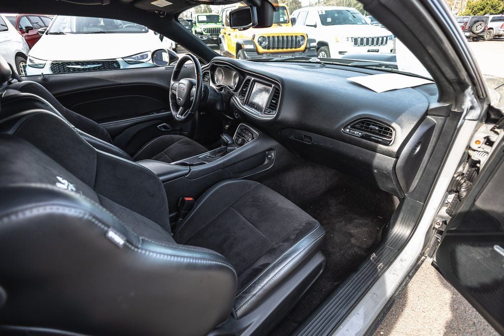 2018 Dodge Challenger 392 Hemi Scat Pack Shaker